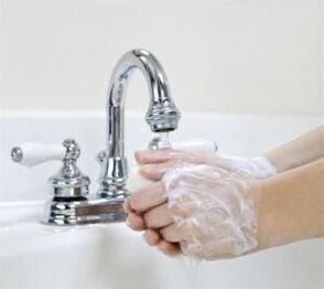 Prevention of worm infection - hand washing